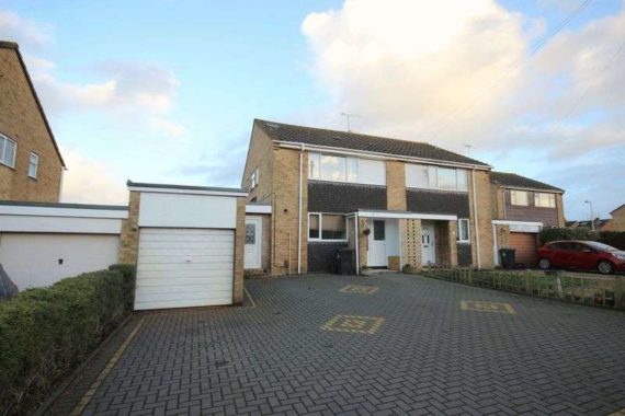 5 Bedroom Semi-Detac...